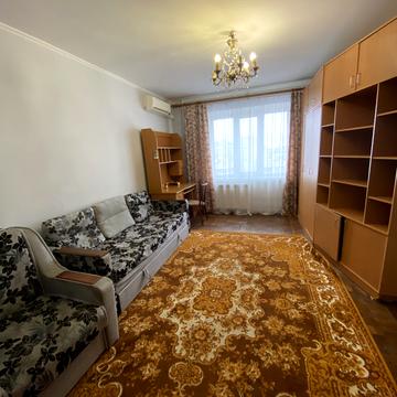 Ревуцького вул., 17