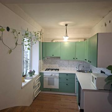 Дніпровська набережна вул., 9-А