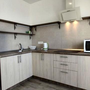 Тополевий пров., 1-А