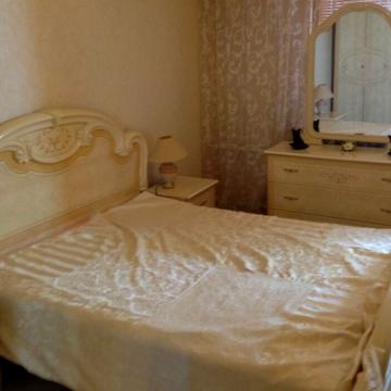 Оболонська пл. (Дружби Народів СРСР), 2-А