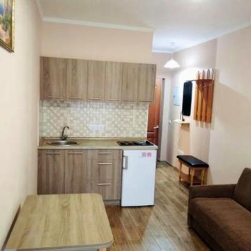 Академіка Шалімова вул., 67-В