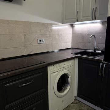 Сергія Данченка вул., 32