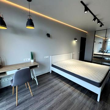 Вячеслава Чорновола просп. (), 16ж