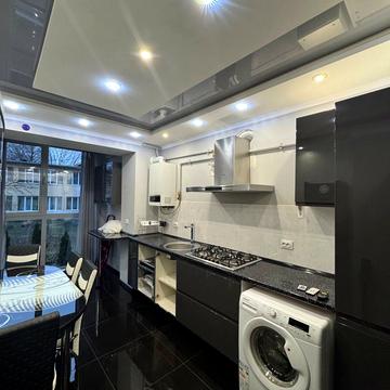 Михайла Яцкова вул. (), 13