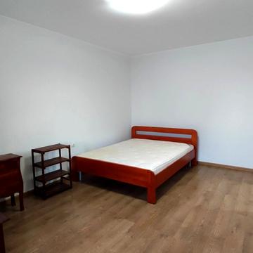 Федора Ернста вул., 6