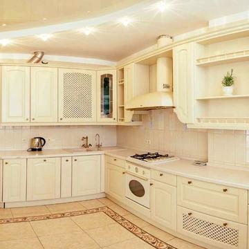 Івана Мазепи вул. (Січневого Повстання), 3