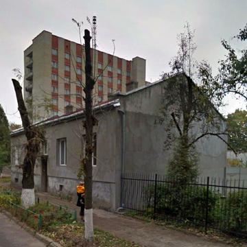 Василя Єрошенка вул. (), 18