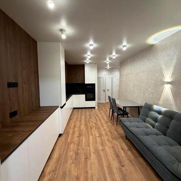 Співдружності вул., 5