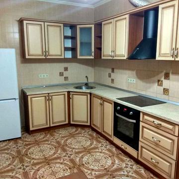 Разумовська вул., 10/12