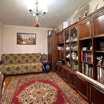 Максима Залізняка вул., 16