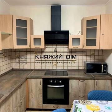 Гостинна вул., 3