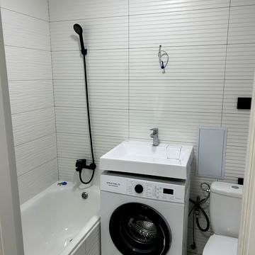 Дмитра Яворницького вул. (), 12