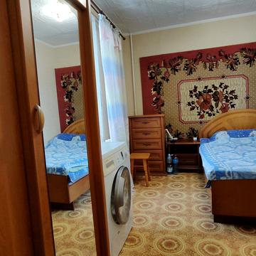 Захисників України вул. (1-го Травня), 2