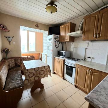 Валерія Лобановського просп. (Червонозоряний), 39-Б