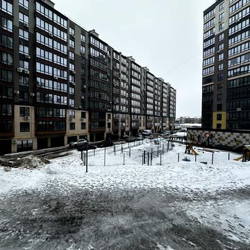 Домбровського вул., (Будинок 3)