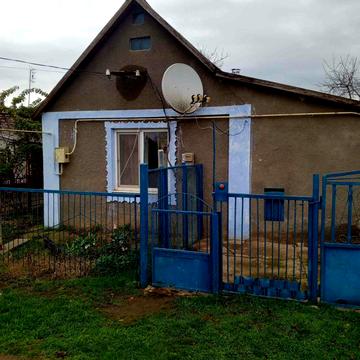 Центральна