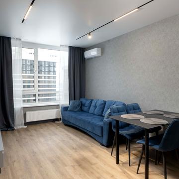 Причальна вул., 12