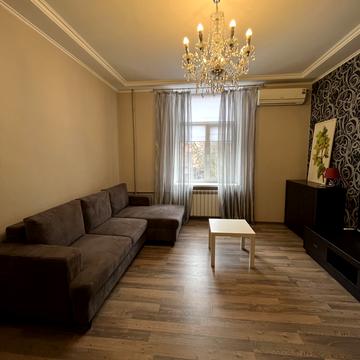 Соборності вул. (Жовтнева), 44