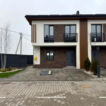 Харківська вул., 1