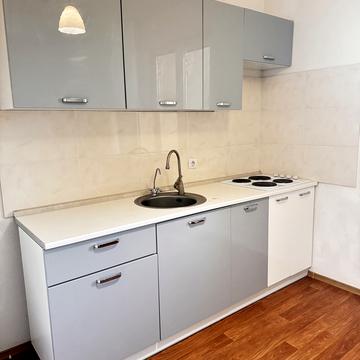 Юлії Здановської вул. (Ломоносова), 81-Б