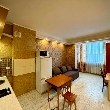 Київська вул., 2-М