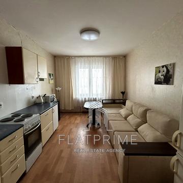 Милославська вул., 4