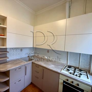 Симона Петлюри вул. (Комінтерну), 8