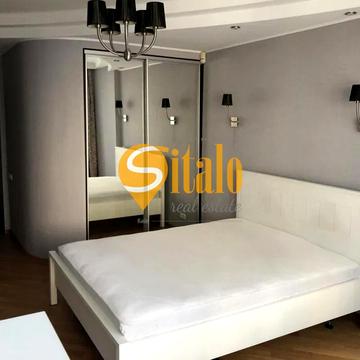 Дніпровська набережна вул., 26-Б