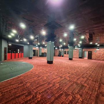 Соборний просп. (Леніна), 92