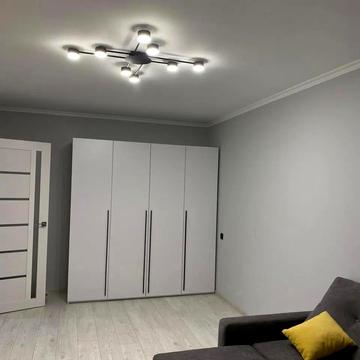 Євгена Патона вул., 2