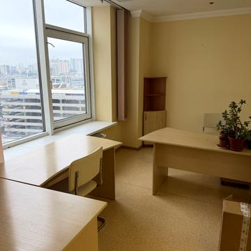 Антоновича вул. (Горького), 172