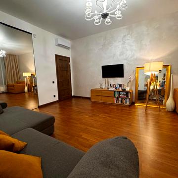 Дегтярна вул., 22-А