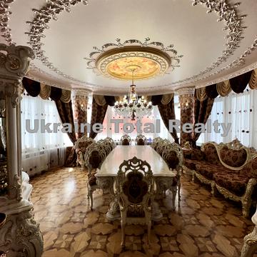 Золотоустівська вул., 50