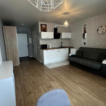 Приміська вул., 22-Б