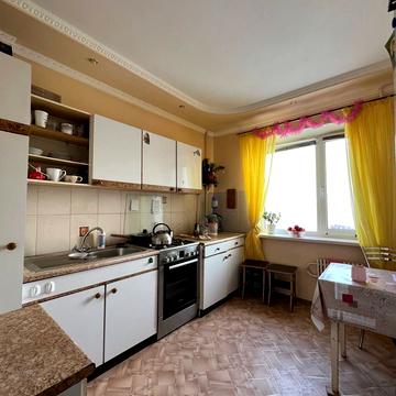 Свободи просп. (Прокофєва), 31/1