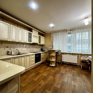 Лазурна вул., (Будинок 16)