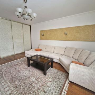 Івана Рубчака вул., 35