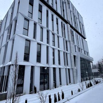 Угорська вул., 14г