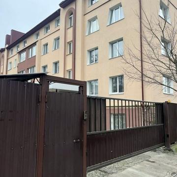 Висока вул., 3