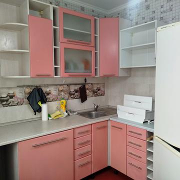 Анни Ахматової вул., 21