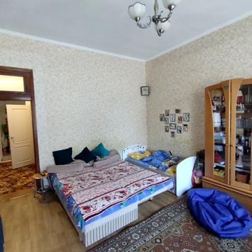 Разумовська вул., 22