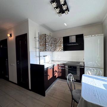 Червоної Калини просп. (Володимира Маяковського), 38/10