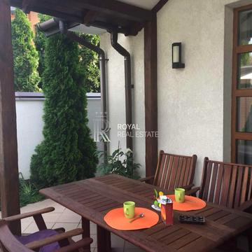 Святищенська вул.