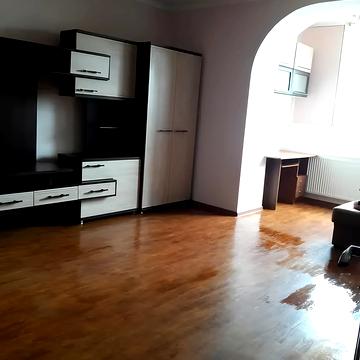 Василя Симоненка вул., 3б