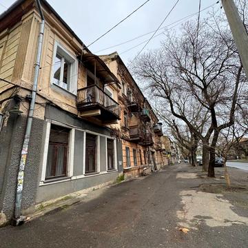 Степова вул., 10