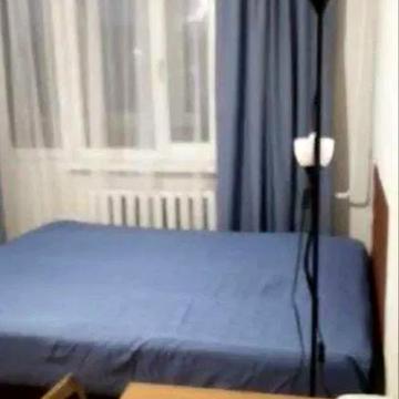 Йорданська вул. (Лайоша Гавро), 7