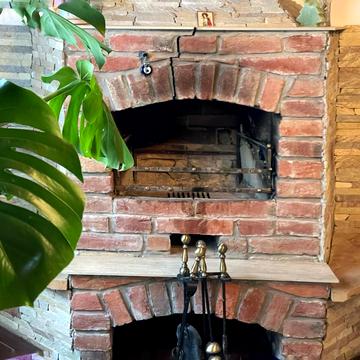 Кримська вул., 97