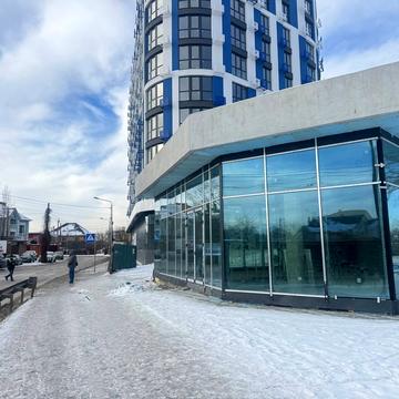 Центральна вул., 11