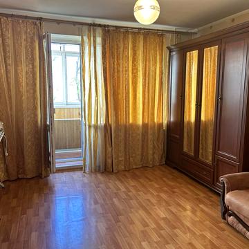 Святослава Ріхтера вул. (Щорса), 132/1