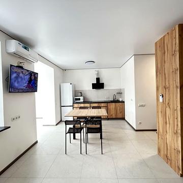 Мольєра вул., 77